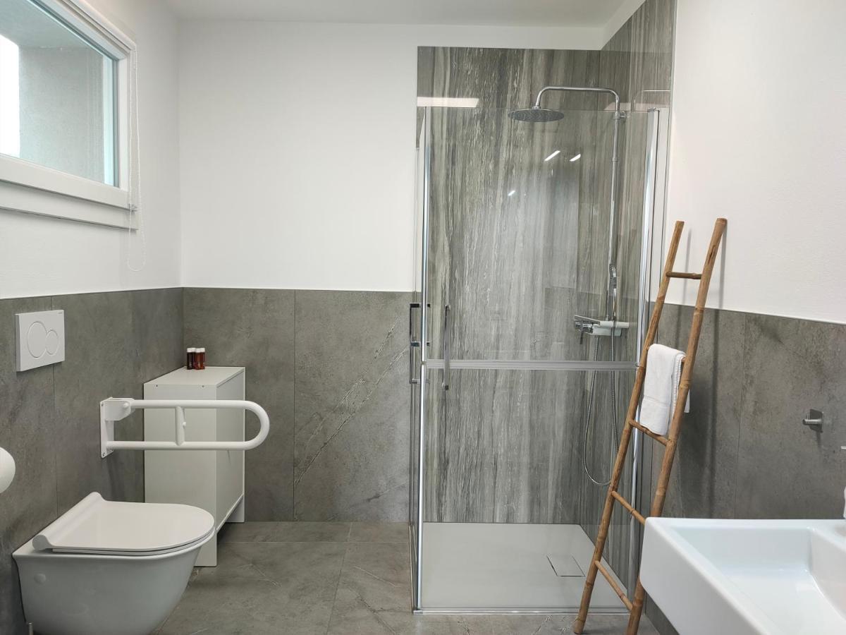 Iris Ar Holiday-Home Peschiera del Garda Bagian luar foto