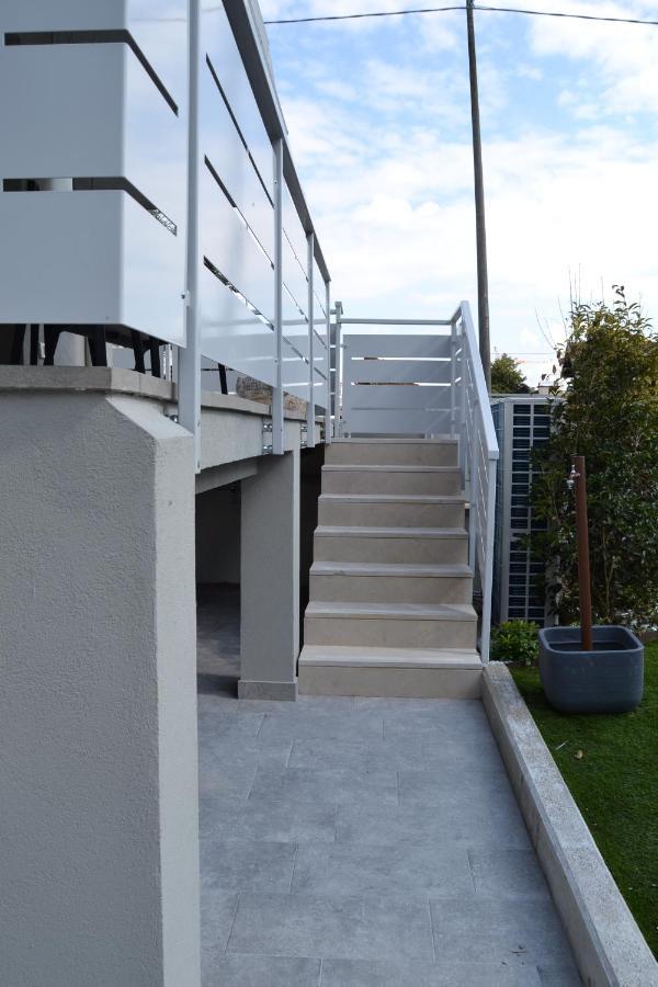 Iris Ar Holiday-Home Peschiera del Garda Bagian luar foto